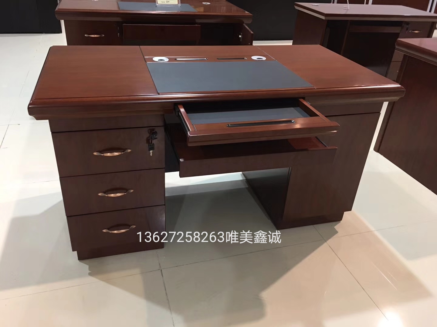 牡丹江1.4米油漆木皮電腦辦公桌